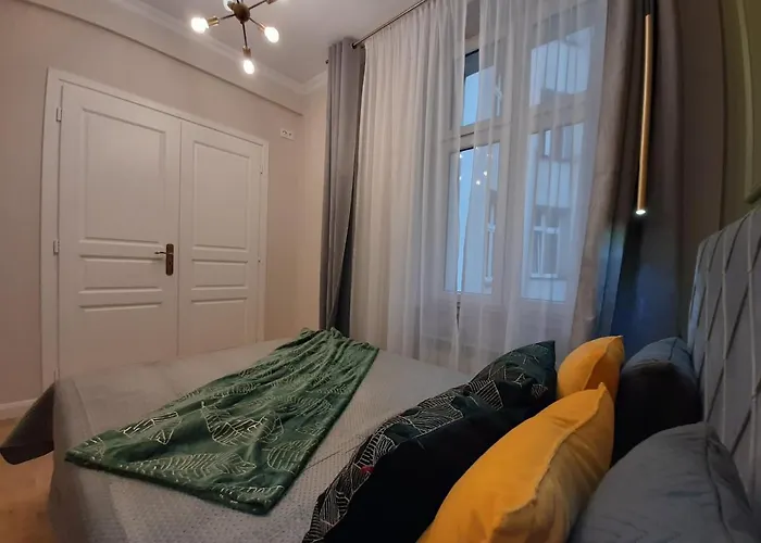 Cracowapart Hugo كراكوفيا